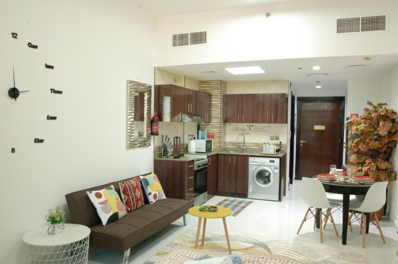 Beautiful Studio Appartment Near Dubai Global Village Exterior foto