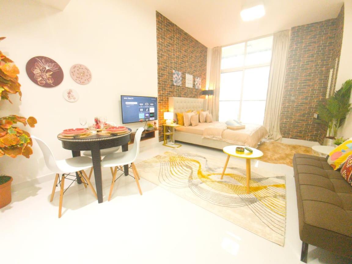 Beautiful Studio Appartment Near Dubai Global Village Exterior foto